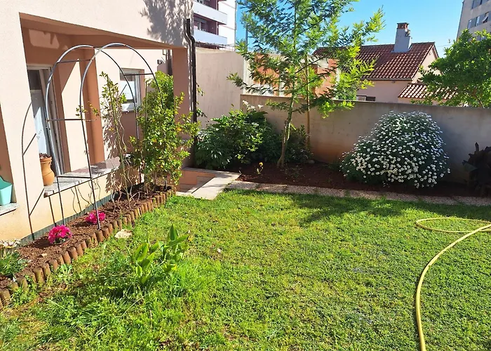 Apartma Nada, Tu Boste V Centru Poletnega Utripa